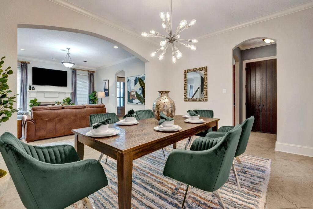 Luxury Home With Outdoor Patio And Game Room Memphis Exteriör bild
