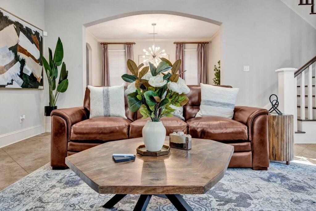 Luxury Home With Outdoor Patio And Game Room Memphis Exteriör bild