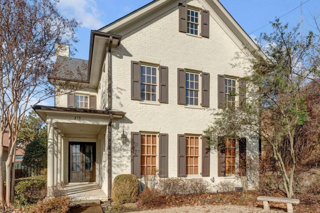 Luxury Home With Outdoor Patio And Game Room Memphis Exteriör bild
